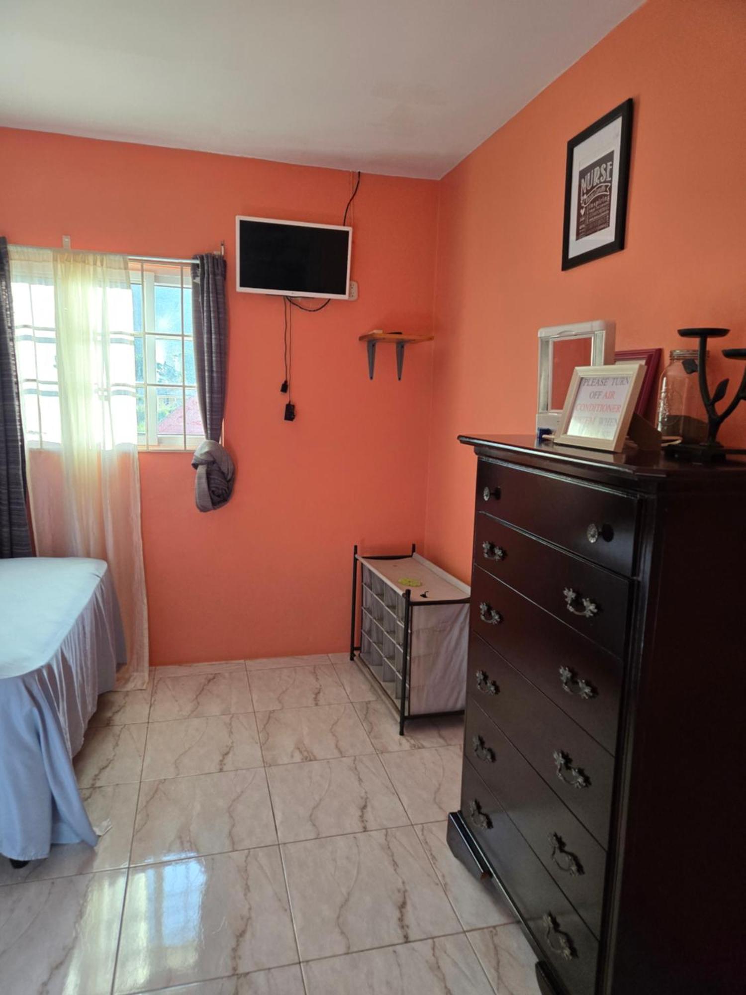 Eve'S Rockaway Villa Alligator Pond Village ภายนอก รูปภาพ